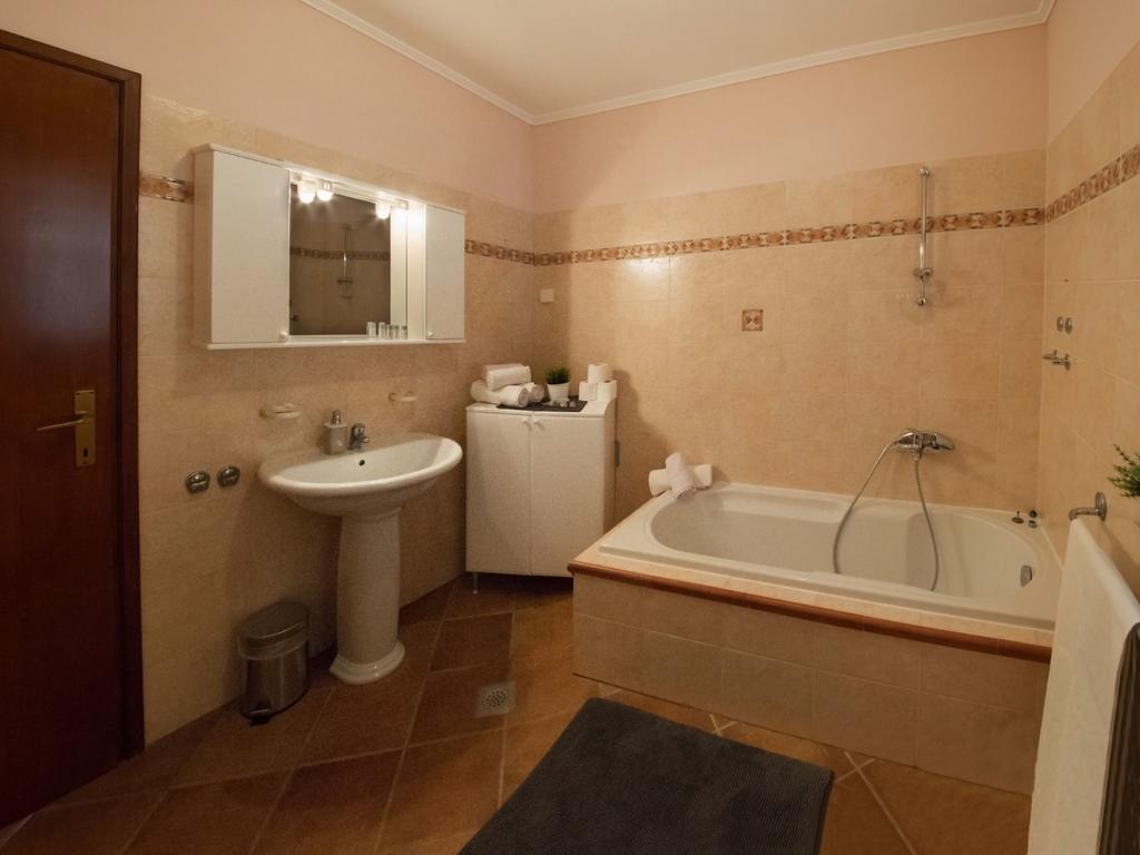 רוביני Apartment Duketis מראה חיצוני תמונה